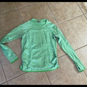 Green Athleta long sleeve top